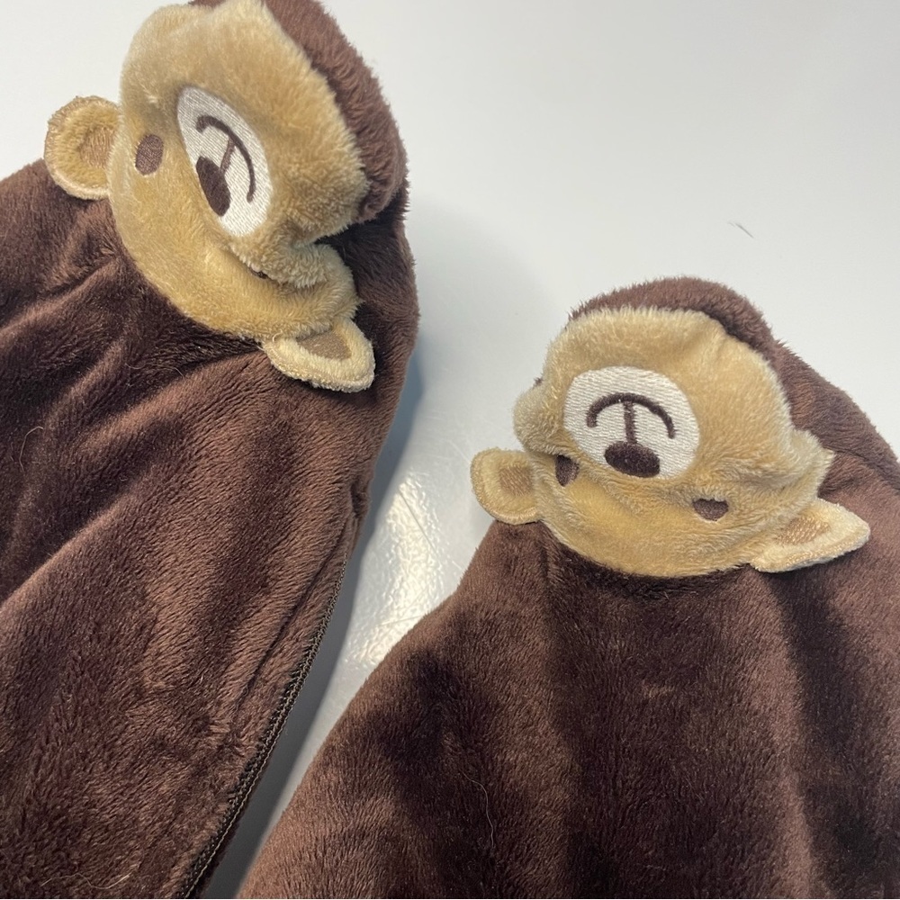 Carter’s 3 Month Winter Mittens Zipper and Hooded Bear Suit PRELOVED - Picture 10 of 15
